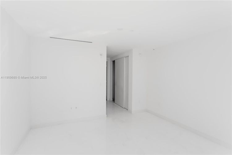 Aston Martin Residences #1003 image #23