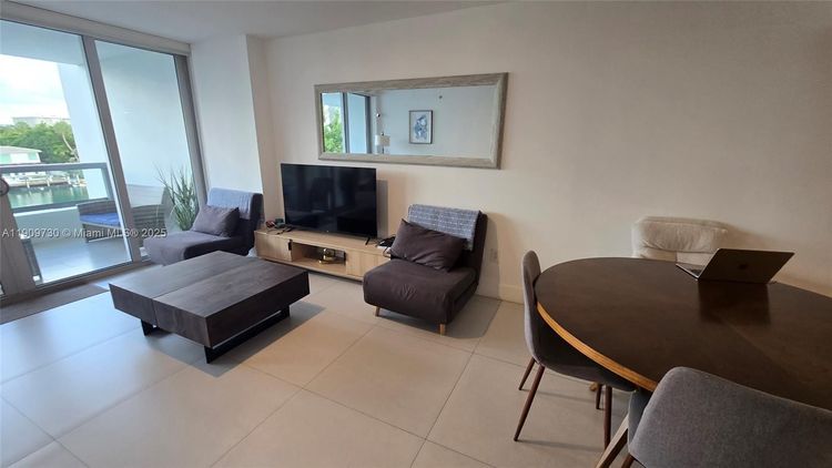 The Ivory #402 image #14