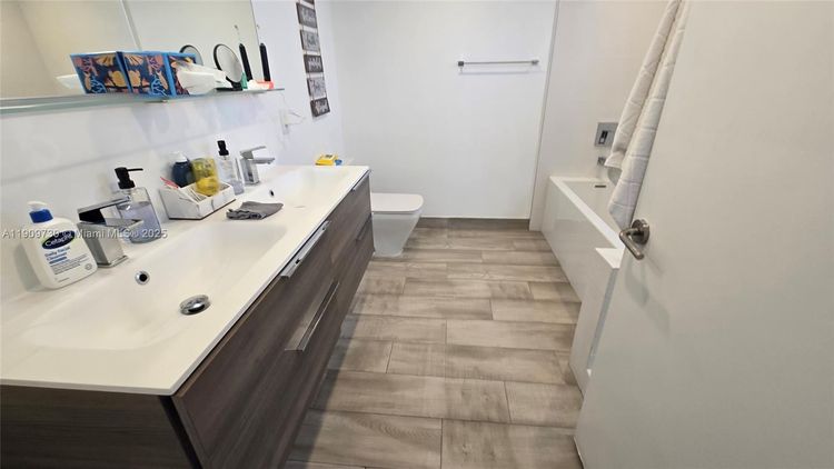 The Ivory #402 image #34