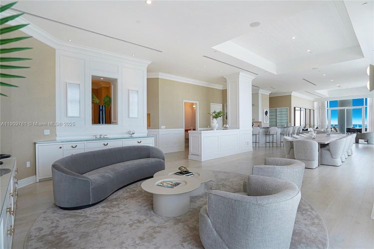 Fontainebleau II Tresor #PH South image #20