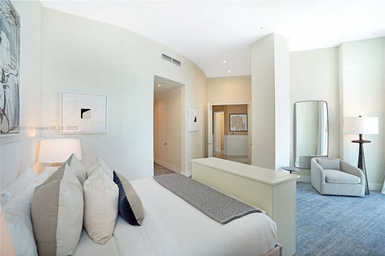 Fontainebleau II Tresor #PH South image #47