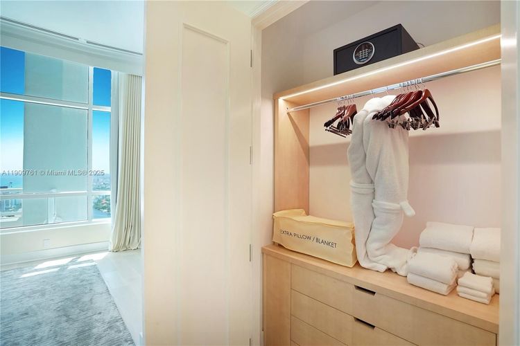 Fontainebleau II Tresor #PH South image #53