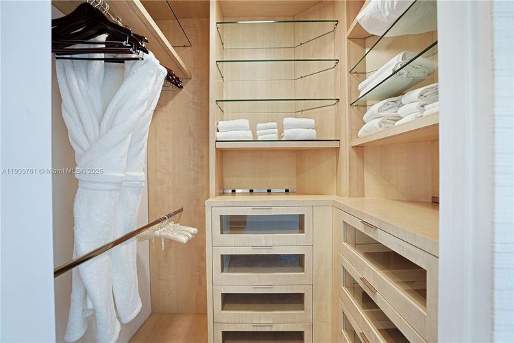 Fontainebleau II Tresor #PH South image #54