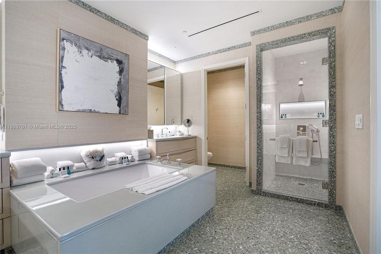 Fontainebleau II Tresor #PH South image #56