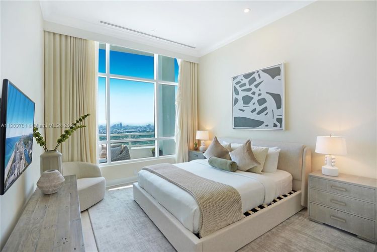 Fontainebleau II Tresor #PH South image #57