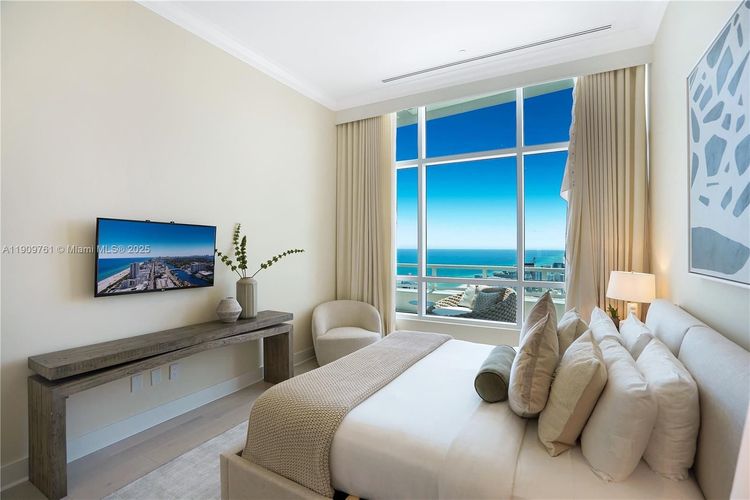 Fontainebleau II Tresor #PH South image #58