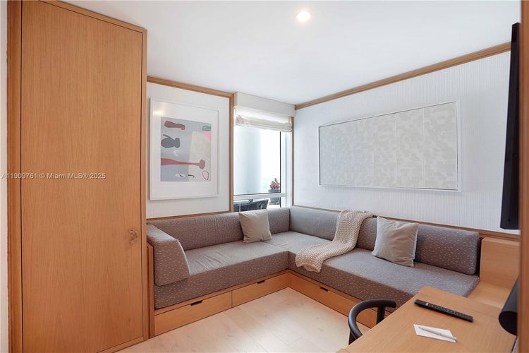 Fontainebleau II Tresor #PH South image #75