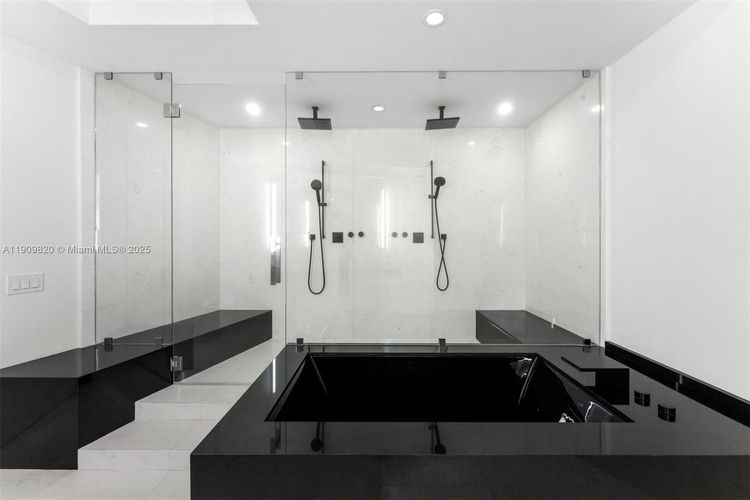 Porsche Design Tower #3205 image #26