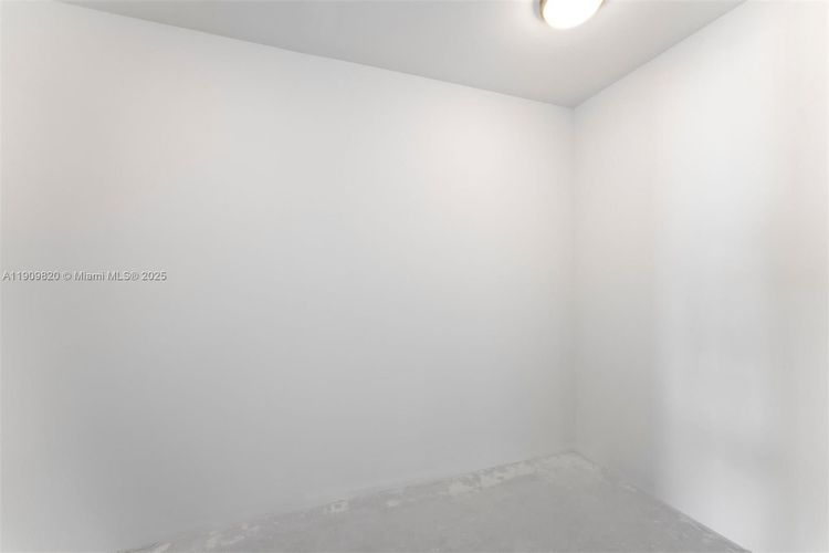 Porsche Design Tower #3205 image #28