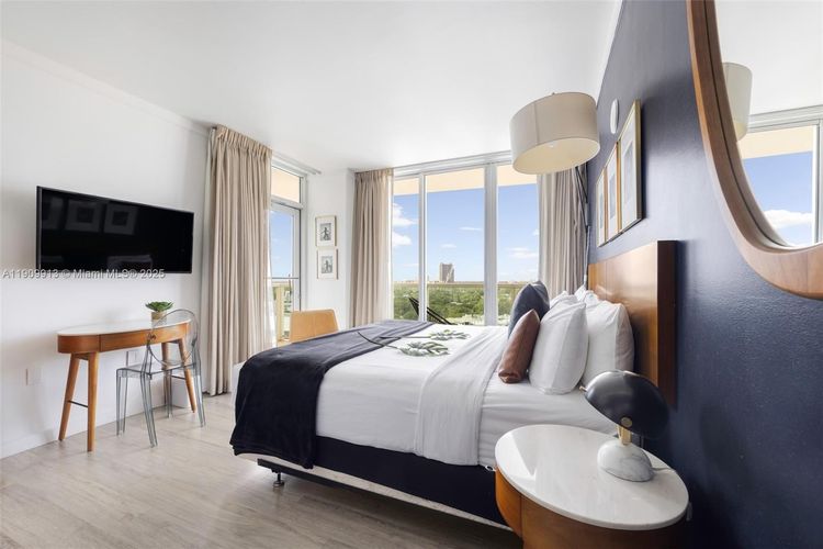 Arya Hotel Coconut Grove #1512 image #11