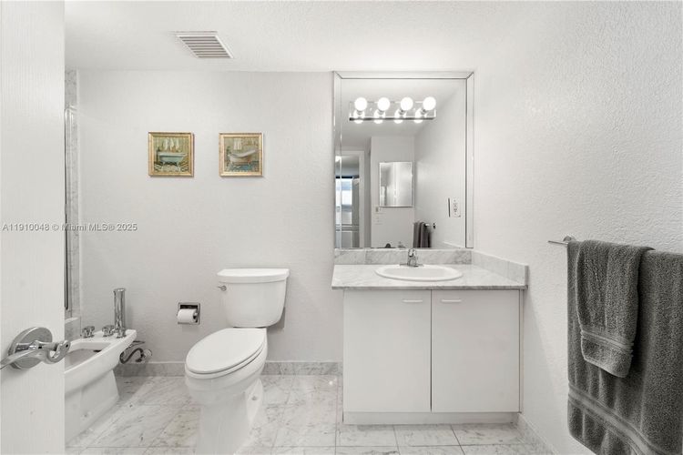 The Waves #601 image #14