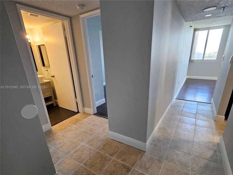 Madison Downtown #W-608 image #17