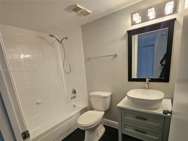 Madison Downtown #W-608 image #18