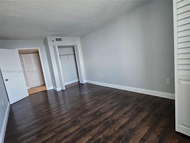 Madison Downtown #W-608 image #20