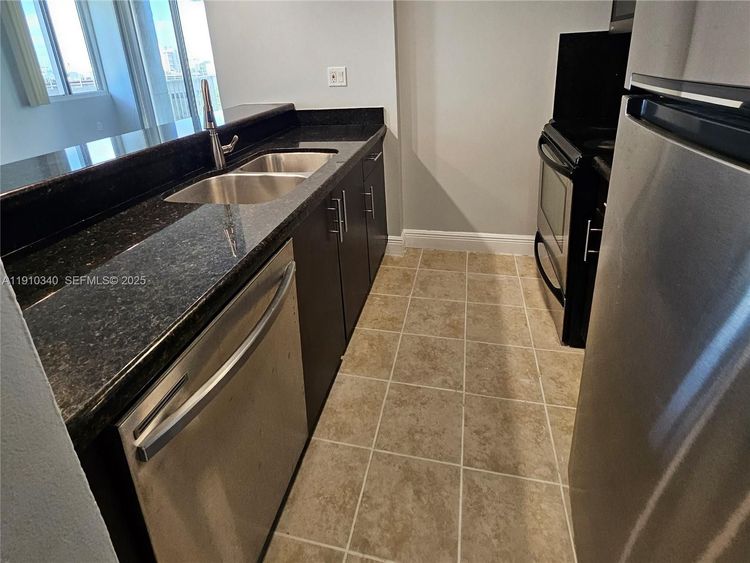 Madison Downtown #W-608 image #22