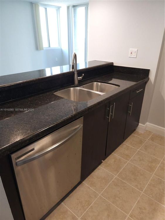 Madison Downtown #W-608 image #37