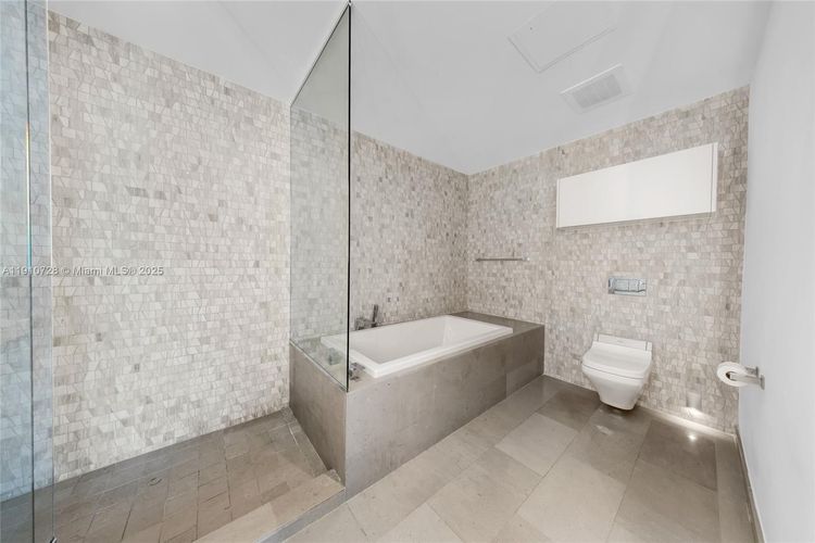 Rise Brickell City Centre #1004 image #21