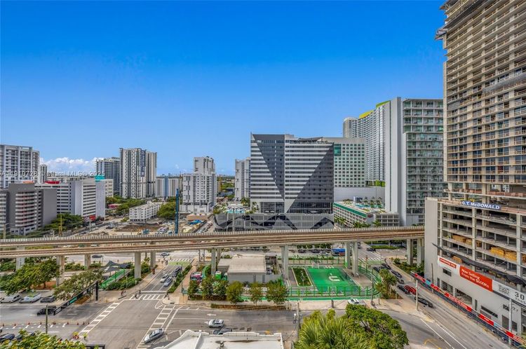 Rise Brickell City Centre #1004 image #32