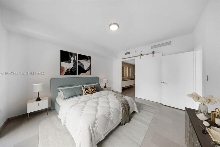 Rise Brickell City Centre #1004 image #6