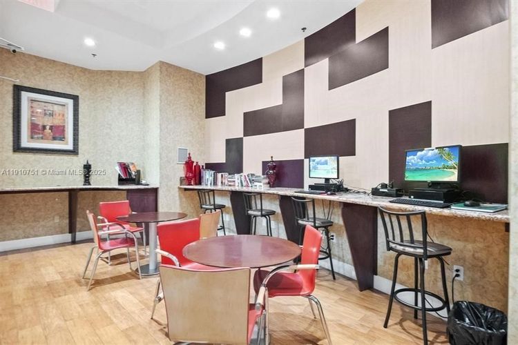 Radius #1119 image #43