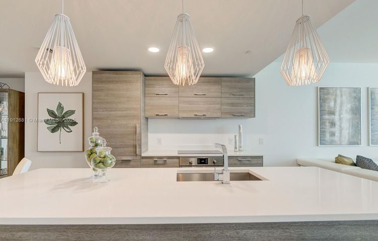 Paraiso Bay #1002 image #16