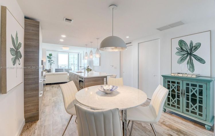 Paraiso Bay #1002 image #22