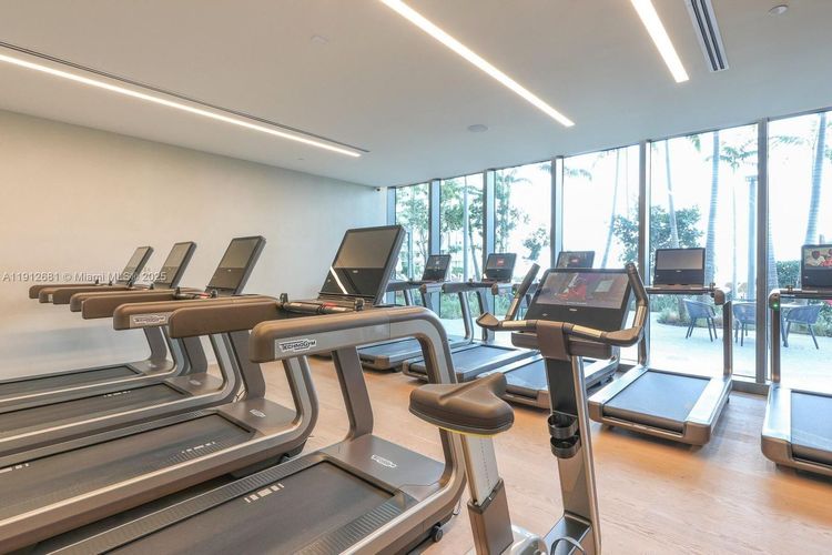 Paraiso Bay #1002 image #38