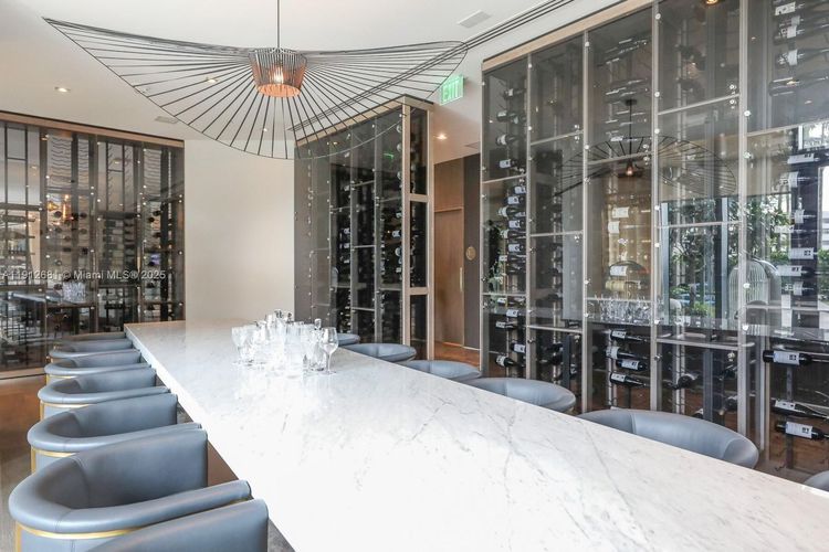 Paraiso Bay #1002 image #49