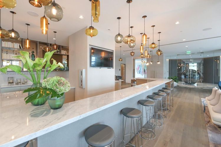 Paraiso Bay #1002 image #50