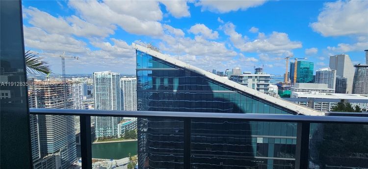 SLS Lux Brickell #5107 image #16