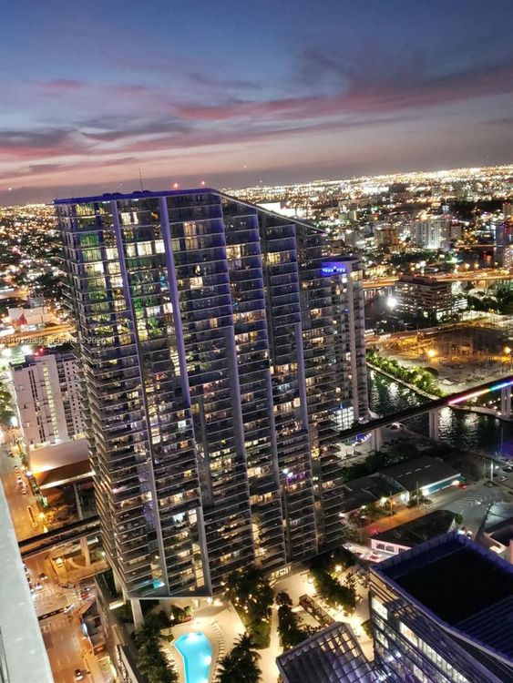 SLS Lux Brickell #5107 image #27
