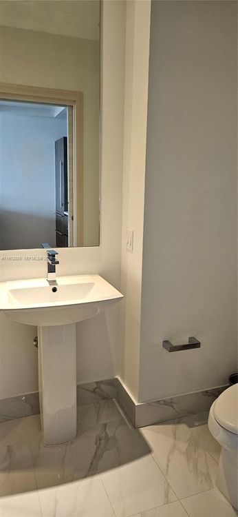 SLS Lux Brickell #5107 image #8