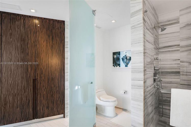 W South Beach #431 image #13