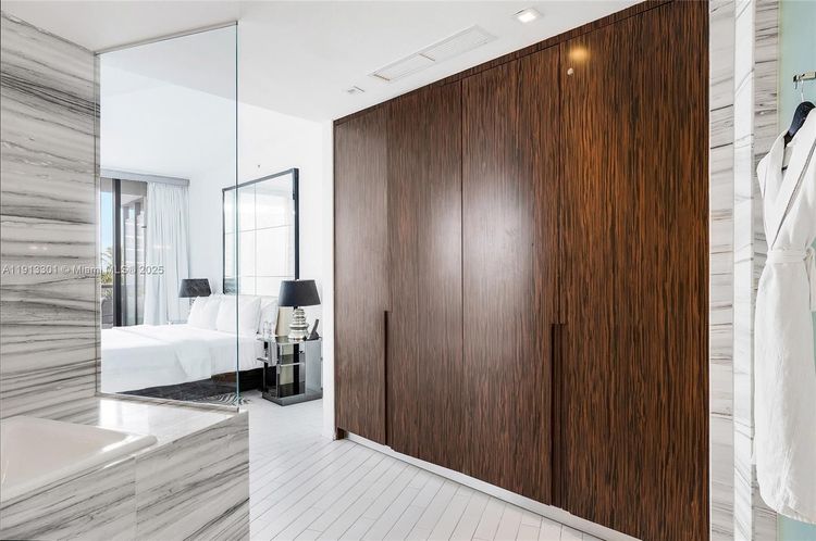 W South Beach #431 image #14