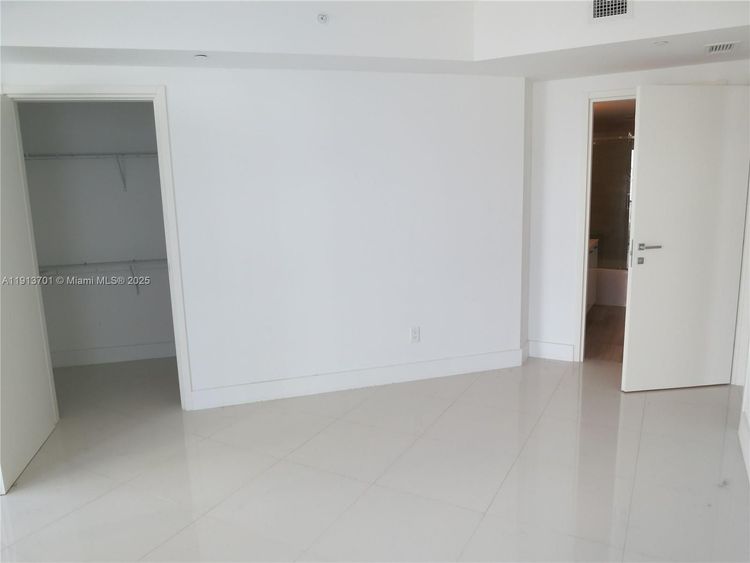 Brickell House #1110 image #6