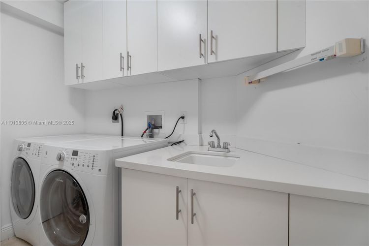 Williams Island 2600 #1605 image #13