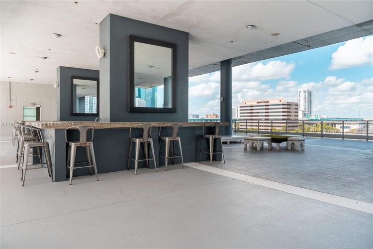 Neo Vertika #1513 image #16