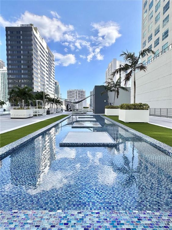 Neo Vertika #1513 image #23