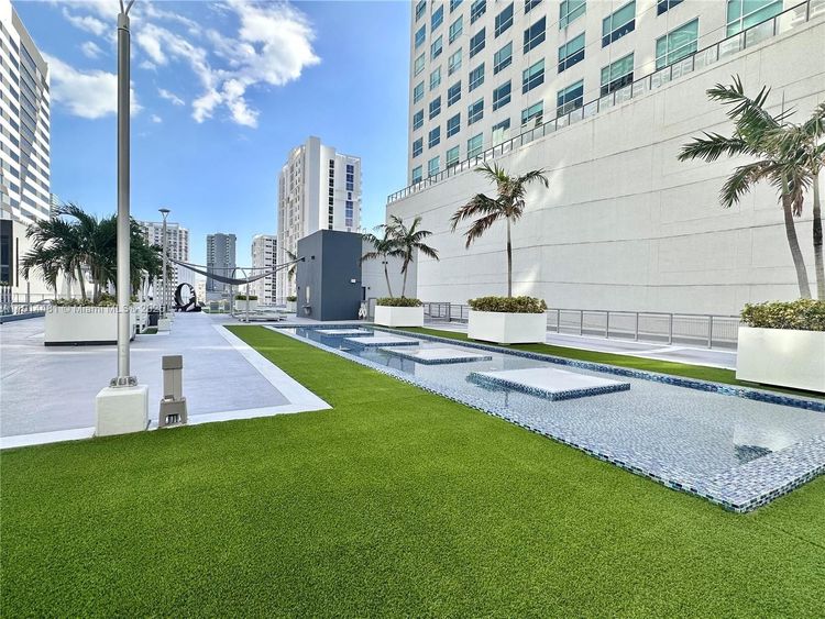 Neo Vertika #1513 image #24