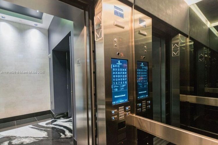 Carbonell #906 image #54