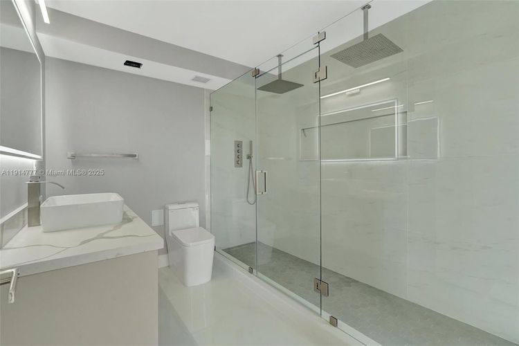 Coronado #1233 image #11