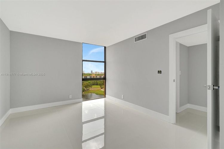 Coronado #1233 image #14