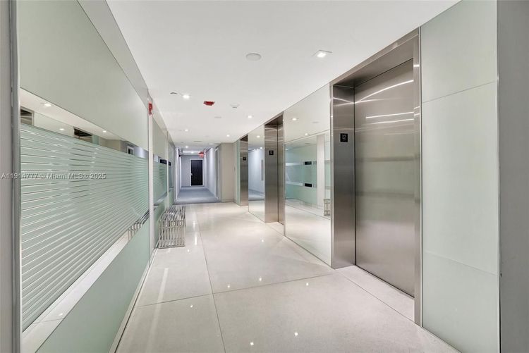 Coronado #1233 image #16