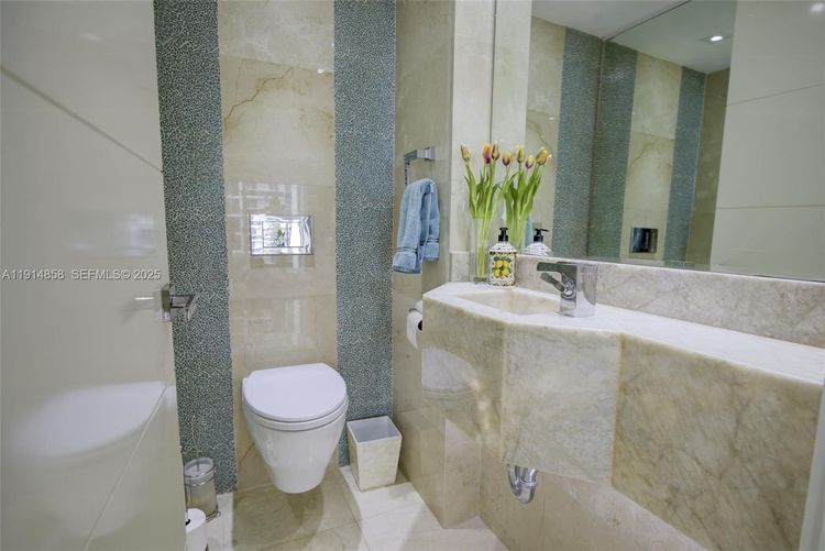 Green Diamond #1601 image #14