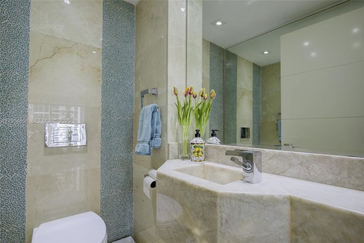 Green Diamond #1601 image #15