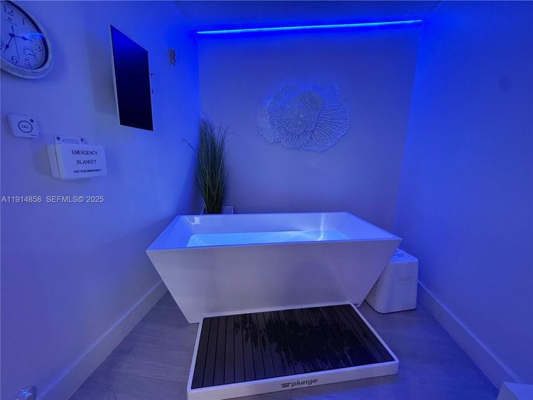 Green Diamond #1601 image #36