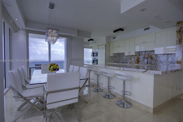 Green Diamond #1601 image #7