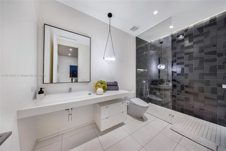 250 Wynwood #PHA image #42