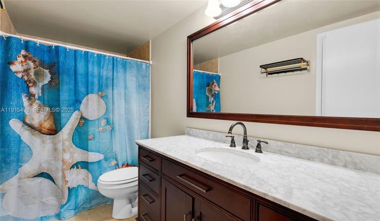 Hyde Park Towers #207 image #21