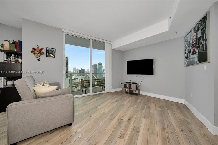 Quantum on the Bay #4019 image #11